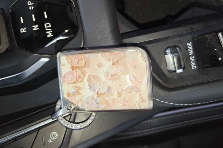 Used Lynk & Co 06 2021 1.5T Shero Pink Special Edition
