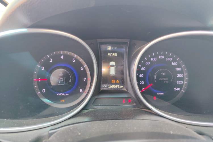 Used Hyundai Santa Fe 2013 2.4L Automatic 2WD Comfort Edition