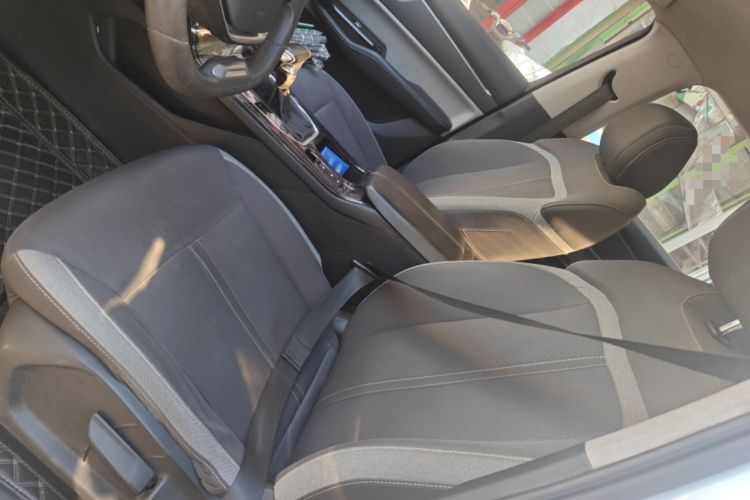 Used Wuling Victory 2020 1.5T CVT Elite Model Left Front Seat