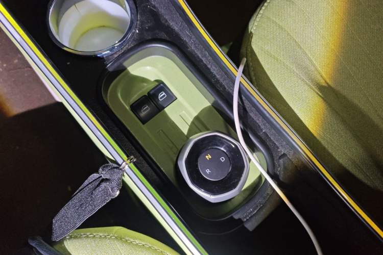 Used Geely Galaxy Panda 2024 Panda Mini 200km Endurance Bear