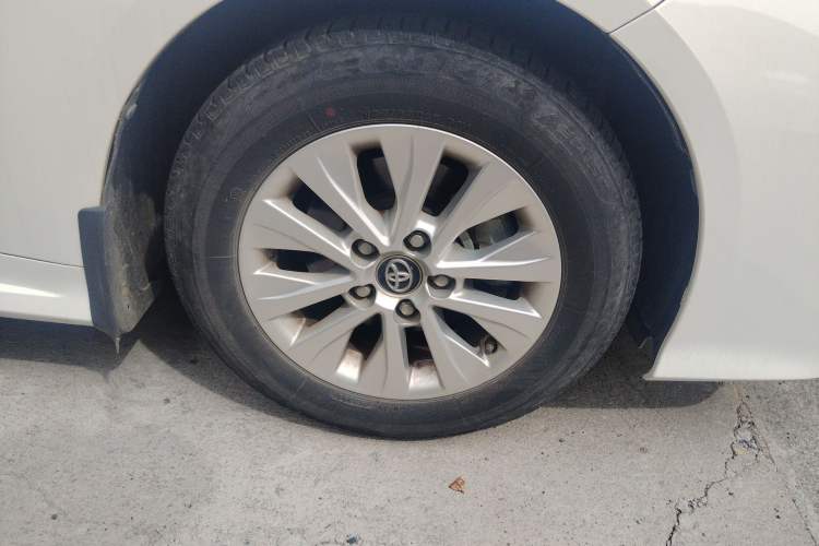 Used Toyota Corolla 2022 TNGA 1.5L CVT Pioneer Edition Right Front Wheel Hub