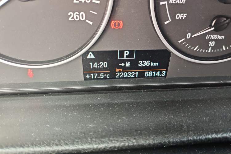 Used BMW 3 Series GT 2014 320i Leading Model
