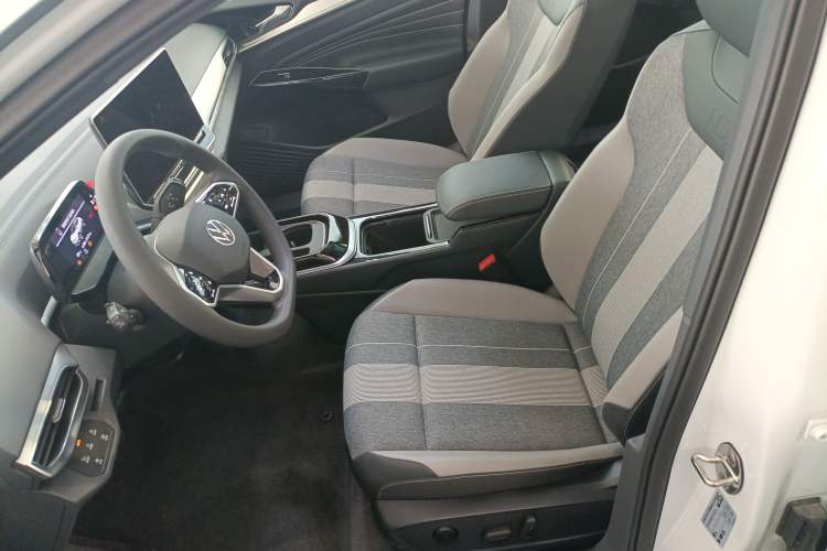 Used Volkswagen ID.4 CROZZ 2025 Pure Edition