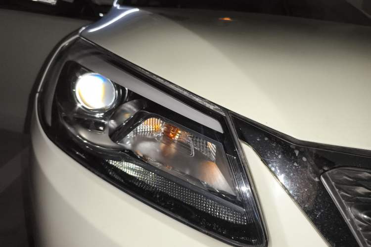 Used Chery Arrizo 7 2015 1.5T Manual ZhiShang Edition
