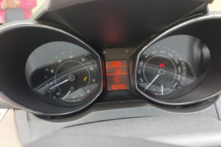 Used Chery Arrizo 7 2015 1.6L Manual ZhiShang Edition Instrument Cluster