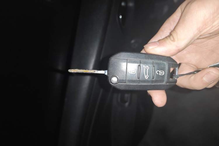 Used Citroen Elysee 2016 1.6L Manual Fashion Edition
