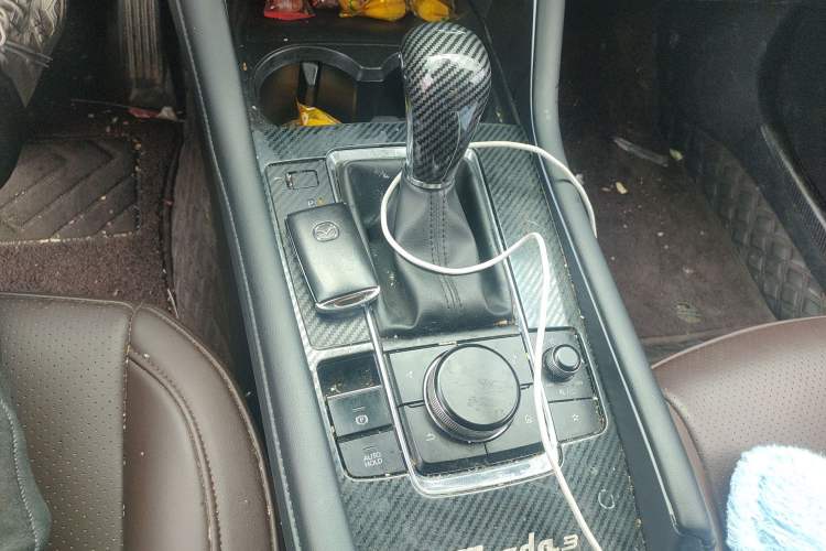 Used Mazda 3 Axela 2020 2.0L Automatic ZhiXuan Edition Gear Lever