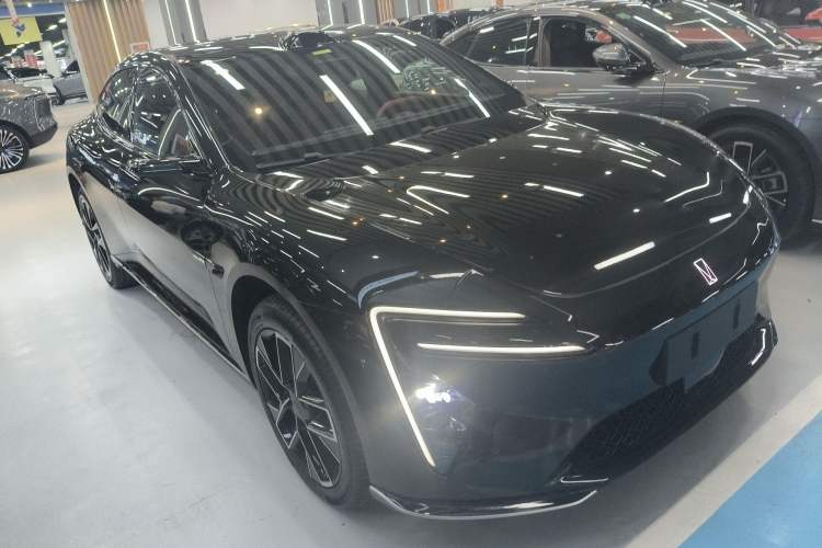 Used Avatr 06 2025 Max Extended-Range Edition
