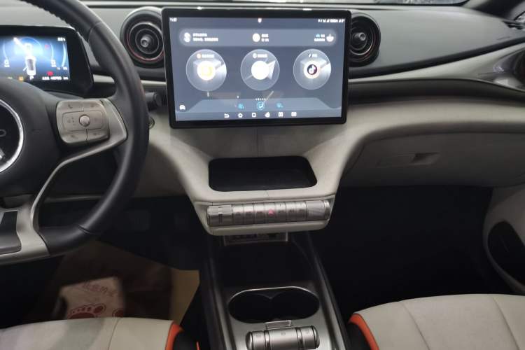 Used BYD Dolphin 2021 405 km Free Version Audio And AC Panel