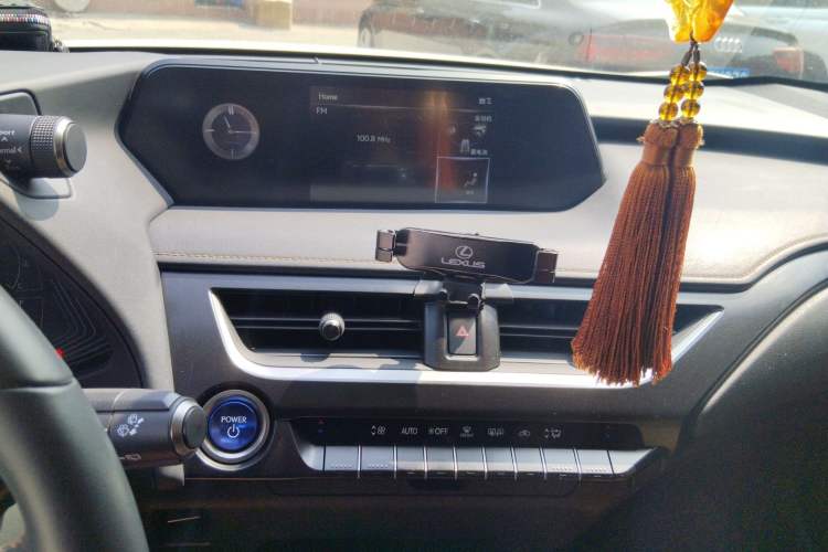 Used Lexus UX 2020 260h Explore-Cool Edition