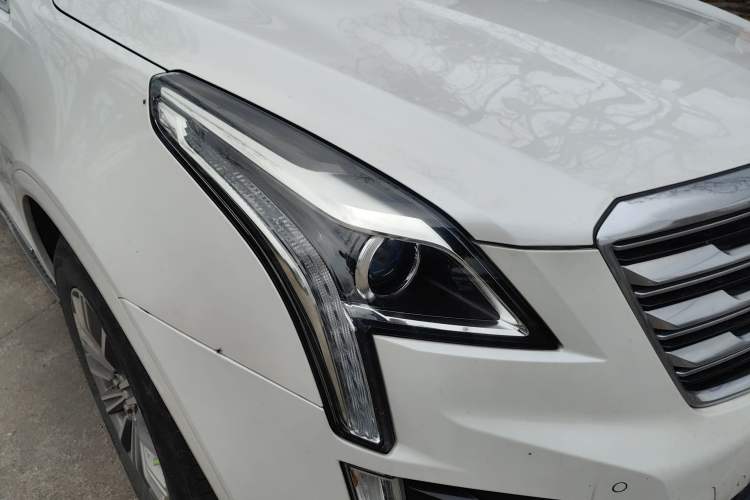 Used Cadillac XT5 2018 25T Luxury Model
