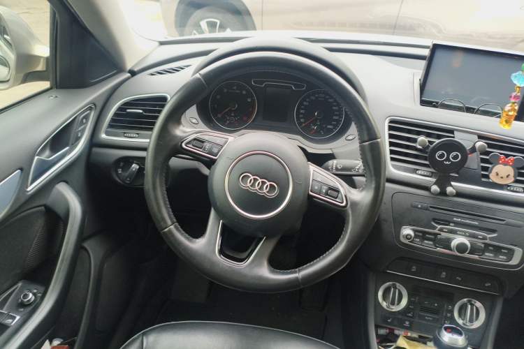 Used Audi Q3 2015 35 TFSI quattro Technology Edition
