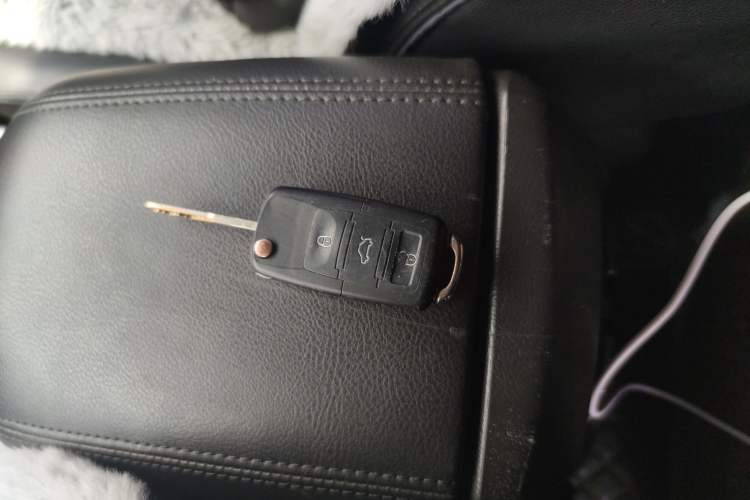 Used Ford Kuga 2015 1.5L GTDi Two-Wheel-Drive Comfort Model Vehicle Key