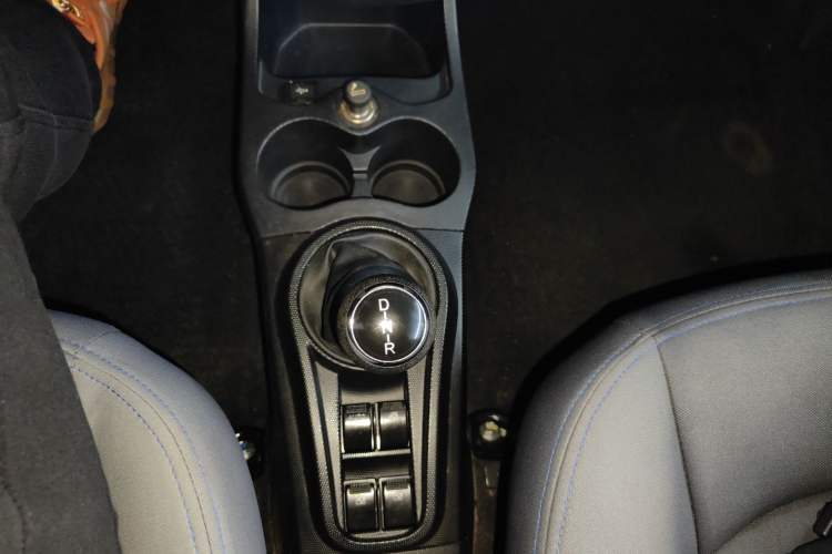 Used JMEV E200L 2018 E200L Standard Model (250 km) Gear Lever