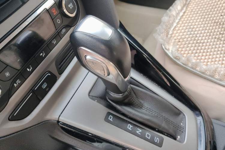 Used Ford Focus 2012 Hatchback 1.6L Automatic Fashion Edition
