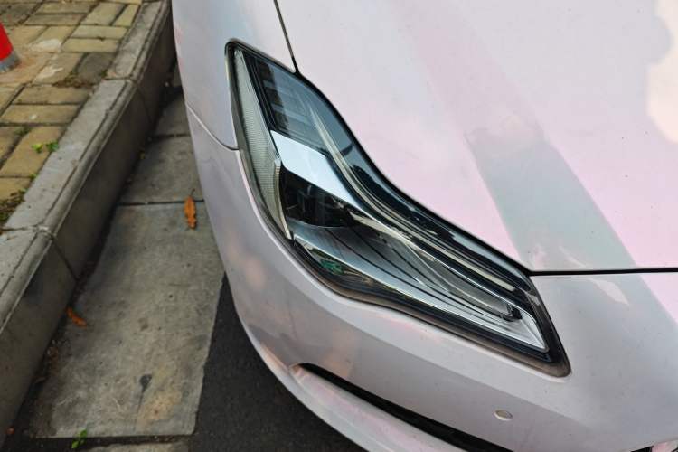 Used Maserati President 2013 3.0T Standard Model Right Front Headlight