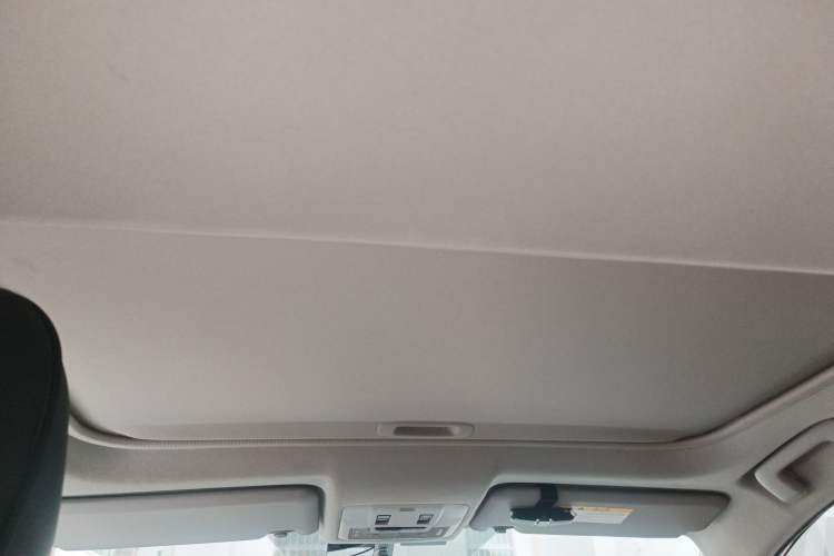 Used Toyota RAV4 2016 2.0L CVT Two-Wheel Drive Fashion Edition China V Standard