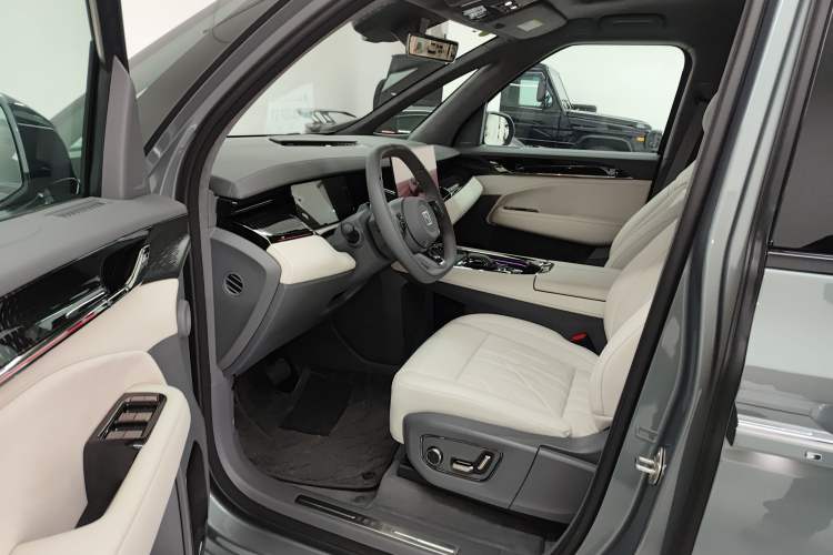 Used Zeekr 009 2024 Six-Seat Executive Version 4WD 140 kWh