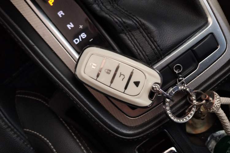 Used MG 6 2017 20T Automatic Luxury Smart Connect Version China V Standard
