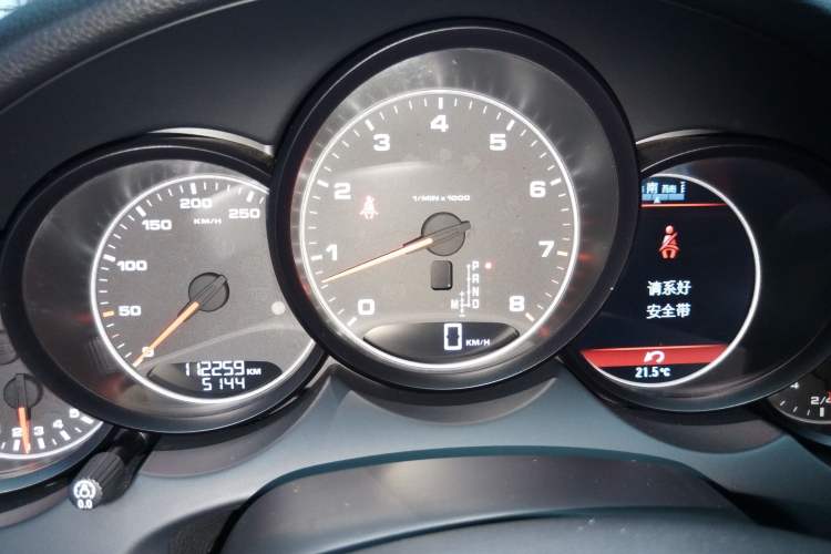 Used Porsche Cayenne 2014 Cayenne Platinum Edition 3.0T Instrument Cluster