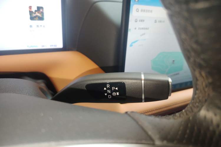 Used XPeng G9 2022 702 Pro Gear Lever