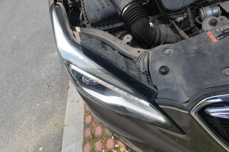 Used Buick Envision 2018 20T Two-Wheel-Drive Elite Model