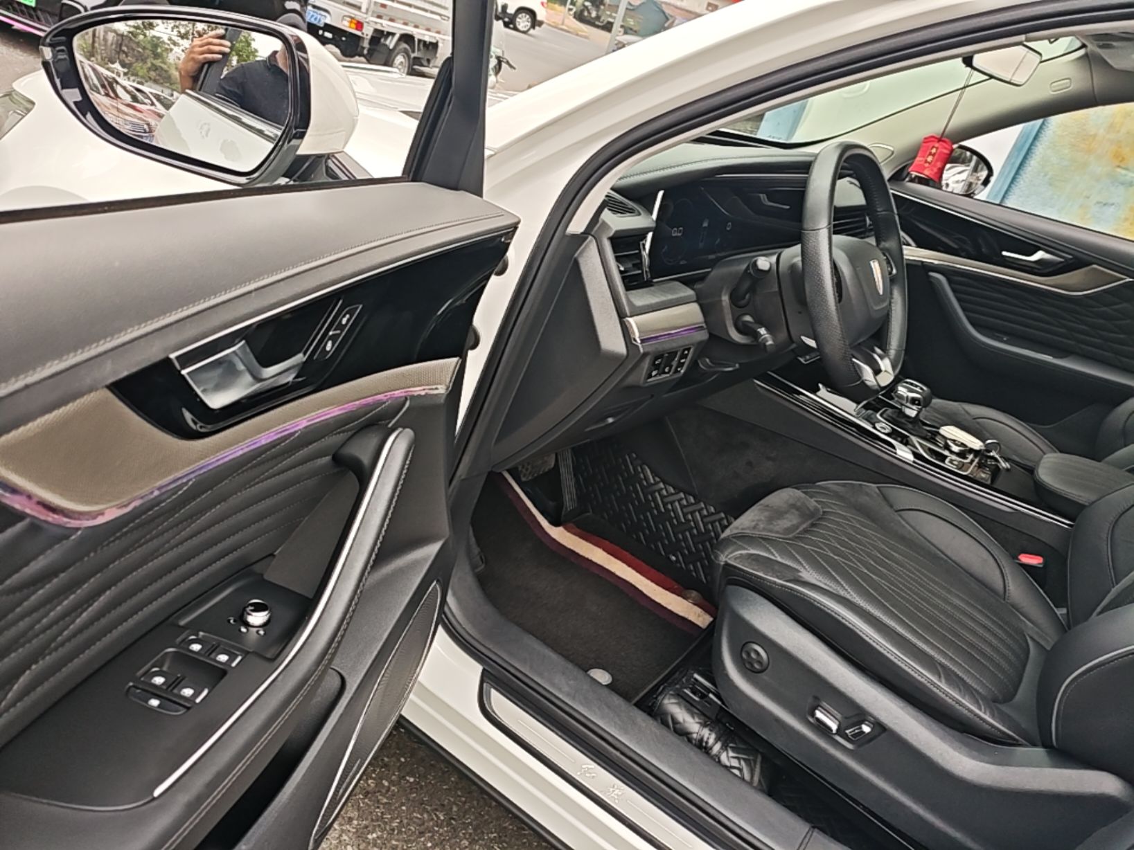 Hongqi HS5 2022 Revised Version 2.0T Smart Connect Flagship Edition — снимка 18