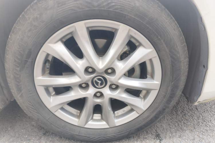 Used Mazda 3 Axela 2017 Sedan 1.5L Automatic Luxury Model Emission Standard China V