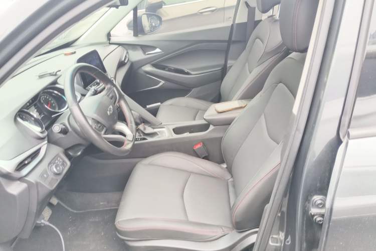 Used Chevrolet Orlando 2019 Redline 530T Automatic Enjoyment Version (5+2 Seating) China VI Left Front Seat