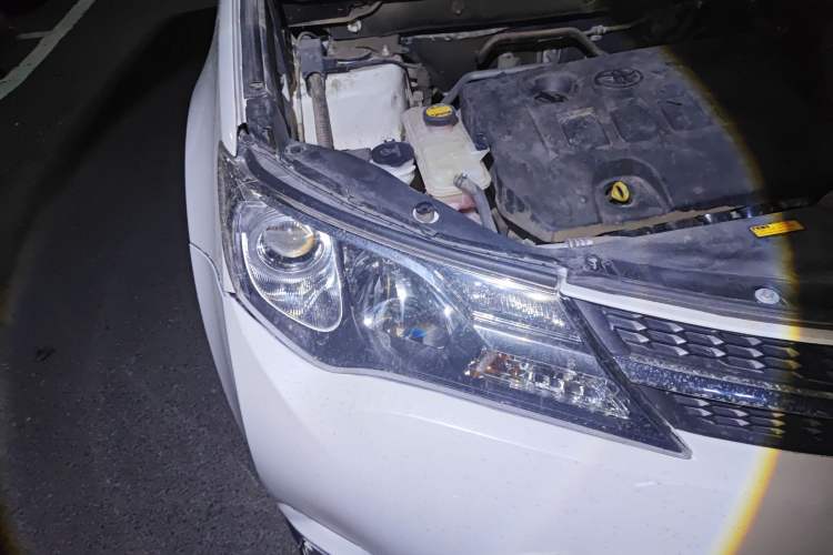 Used Toyota RAV4 2015 2.0L CVT Two-Wheel Drive Fashion Edition
