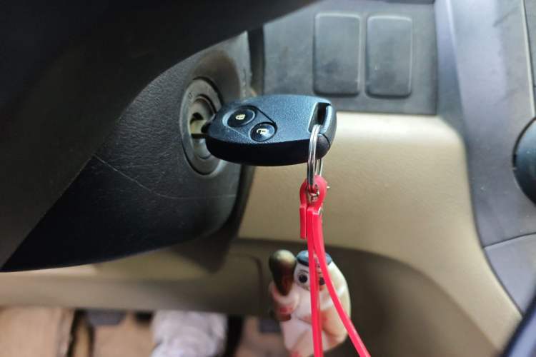 Used Honda CR-V 2010 2.0L manual two-wheel drive urban version