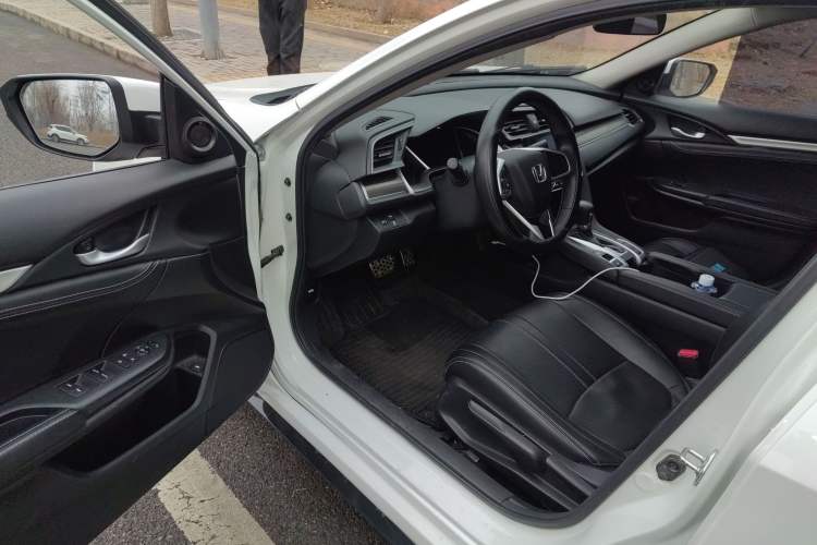 Used Honda Civic 2019 220TURBO CVT Dynamic Edition China VI Emission Standard Driver Seat