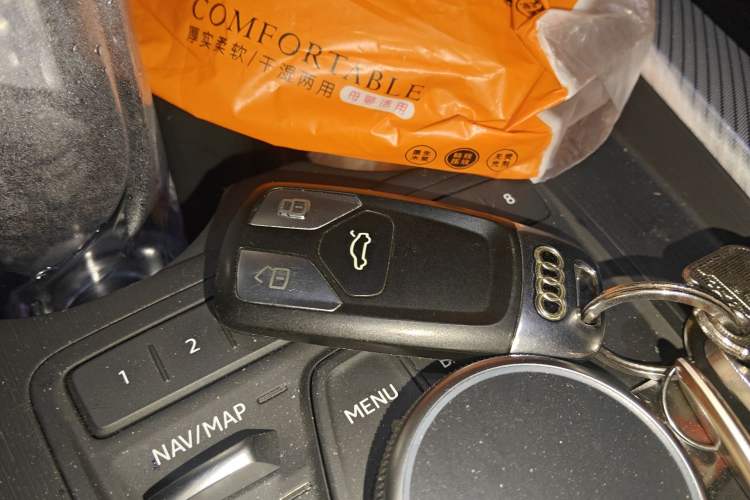 Used Audi A4L 2018 30th Anniversary Edition 40 TFSI Fashion Model Vehicle Key