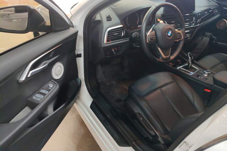 Used BMW 1 Series 2022 120i M Sport Edition Driver Seat