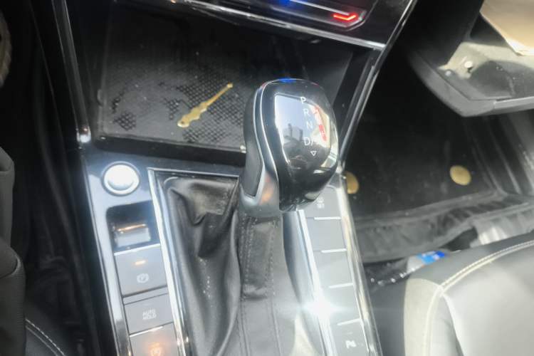 Used Volkswagen Passat 2020 330TSI Elite Edition China VI
