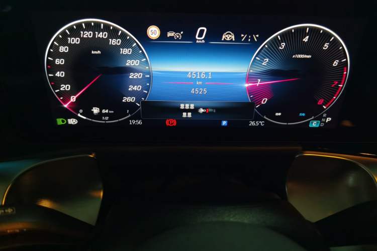 Used Mercedes-Benz GLB 2025 GLB 220 4MATIC Instrument Cluster
