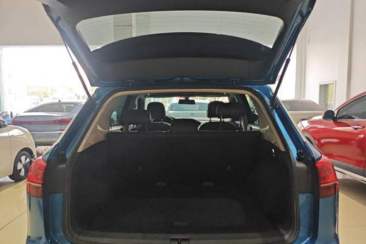 Used Volkswagen Tayron 2019 330TSI Two-Wheel Drive Luxury Model China VI Standard