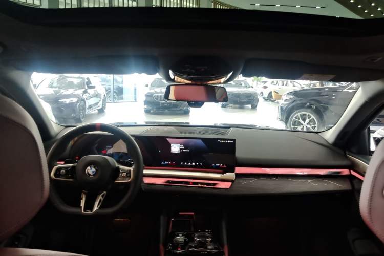 Used BMW 5 Series 2025 530Li Leading Model M Sport Package Headliner