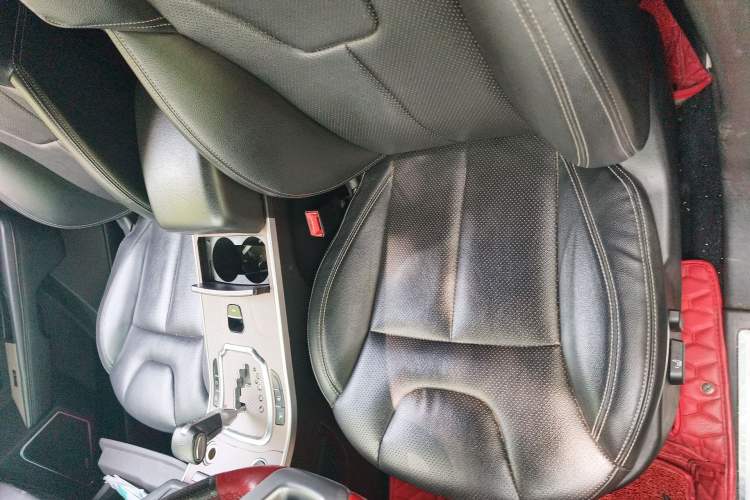 Used Land X7 2015 2.0T Panoramic Prestige Edition
