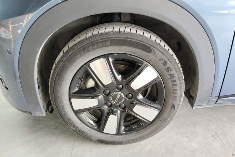 Used BYD Dolphin 2025 Intelligent Driving Version 410 km Fashion Edition
