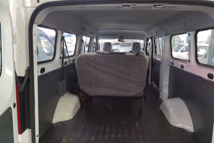 Used Wuling Yangguang 2025 Model 400km Bus Edition—Comfort Edition
