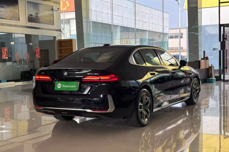 Used BMW i5 2024 eDrive 35L Prestige Luxury Package