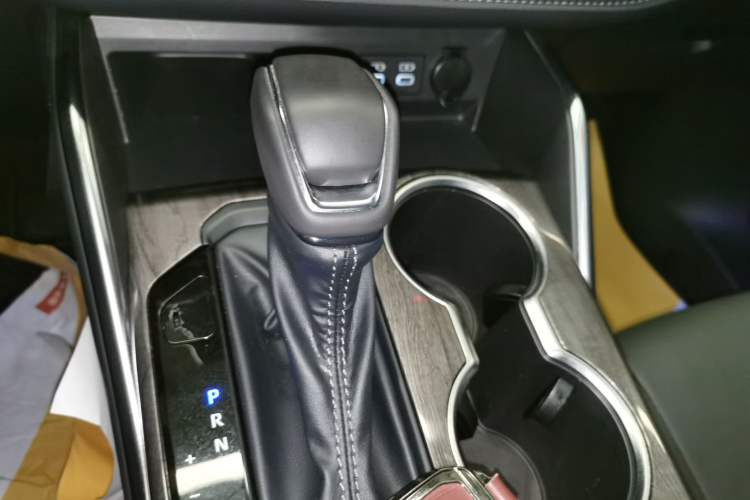 Used Toyota Crown Kluger 2024 2.5L HEV Four-Wheel Drive Premium Edition Gear Lever
