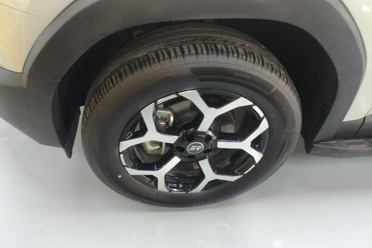 Used JETOUR Shanhai T1 2025 150 km Heading South Exterior 1