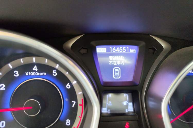 Used Hyundai Elantra (5th Generation / Langdong) 2012 1.6L Manual Leading Model Odometer Close Up