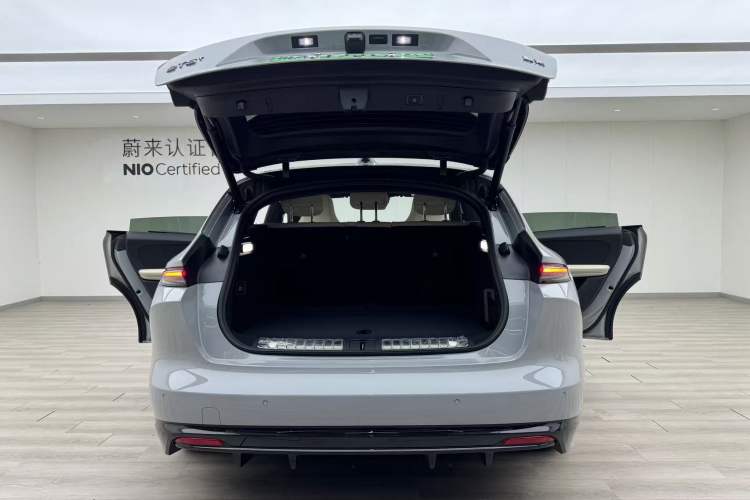 Used Nio ET5T 2025 75 kWh Touring