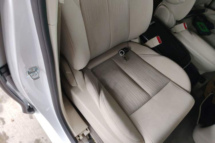 Used Buick GL8 2023 ES Lu Zun Comfort Model
