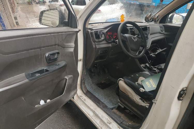 Used Wuling Hongguang V 2021 1.5L Jingqu Version LAR
