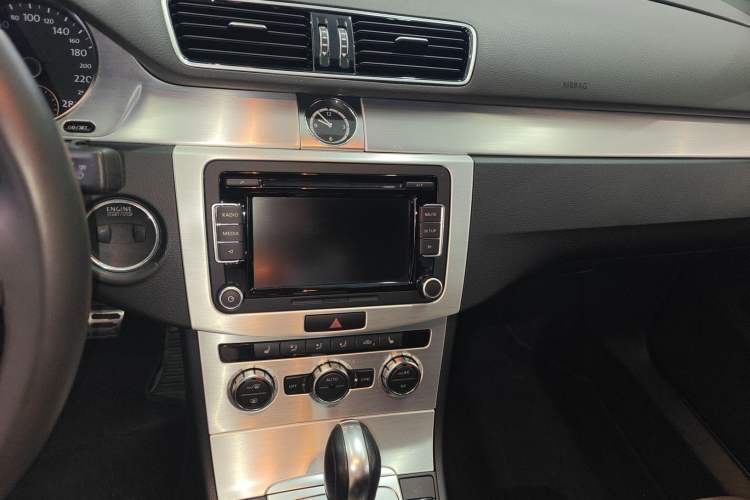 Used Volkswagen FAW-Volkswagen CC 2016 1.8TSI Prestige Model
