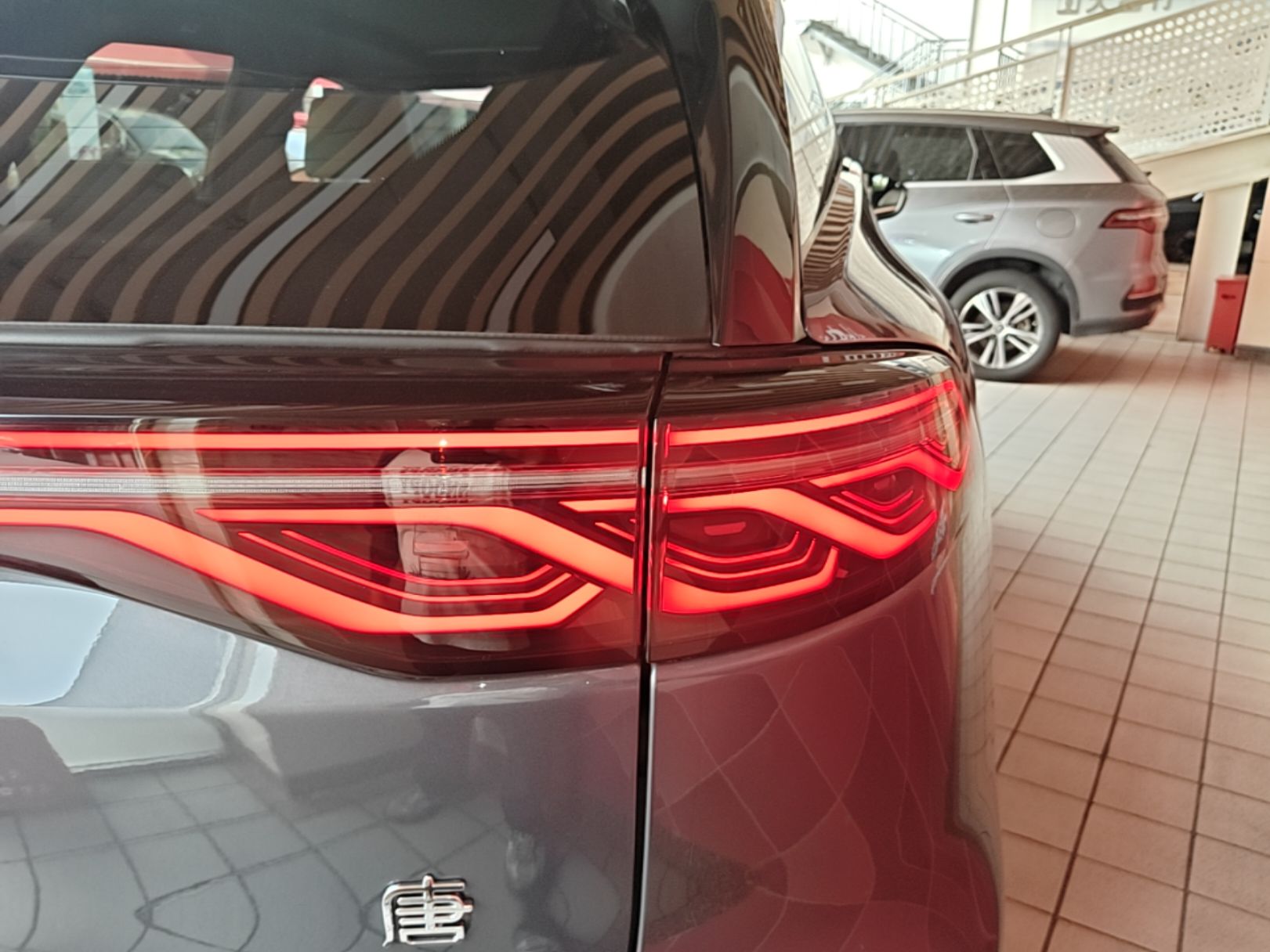 BYD Tang New Energy 2025 DM-i 115KM Prestige Model - Executive — снимка 9